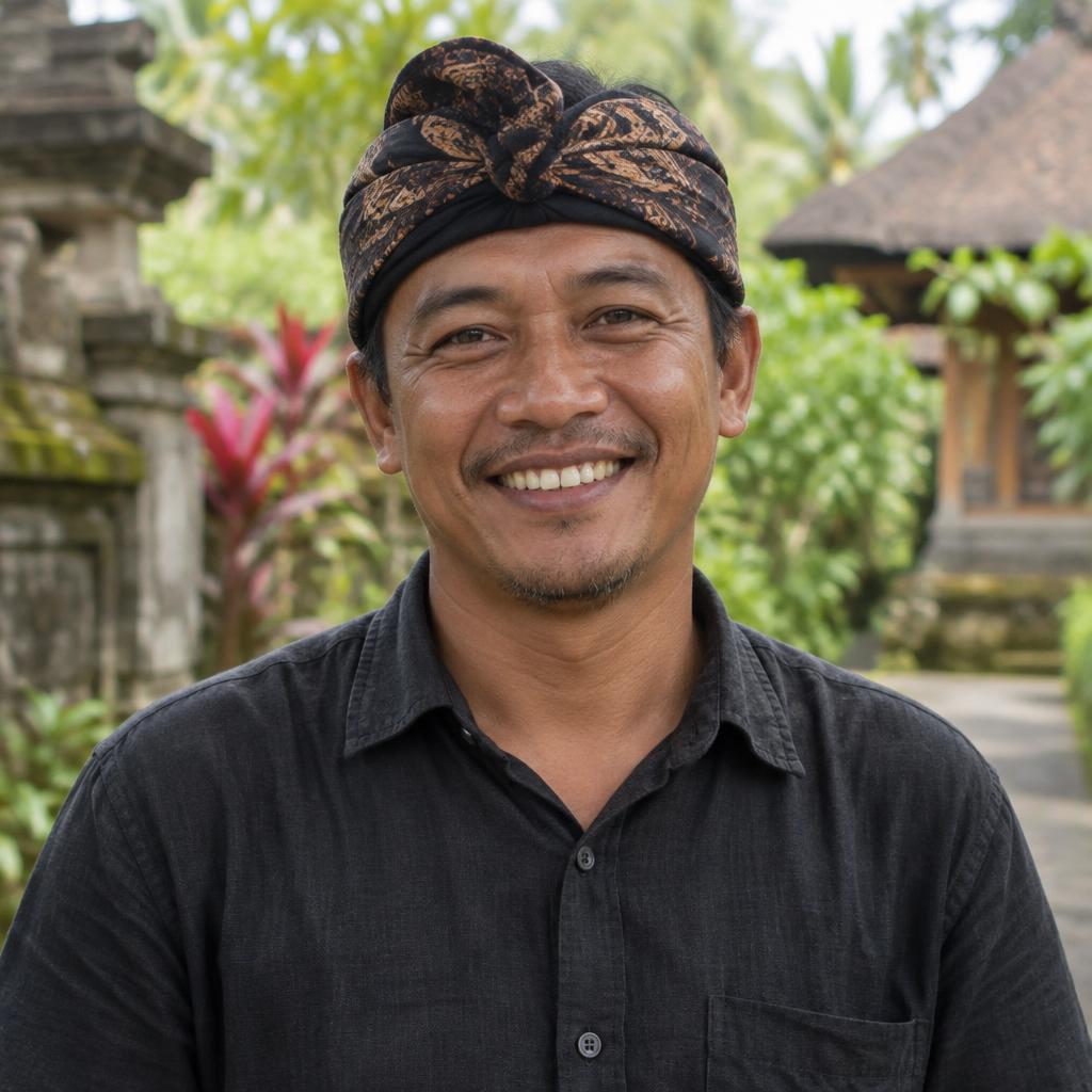 Portrait of Eddie, an independent local Bali guide